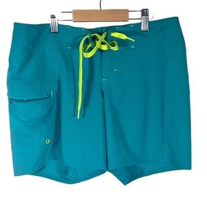 Athleta Clearwater Board Shorts UPF 50+ Size 2